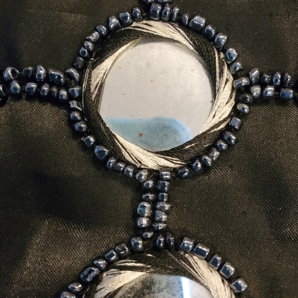 Vintage black, beaded, embroidered, mirrored purse made in India - Picture 3 of 10